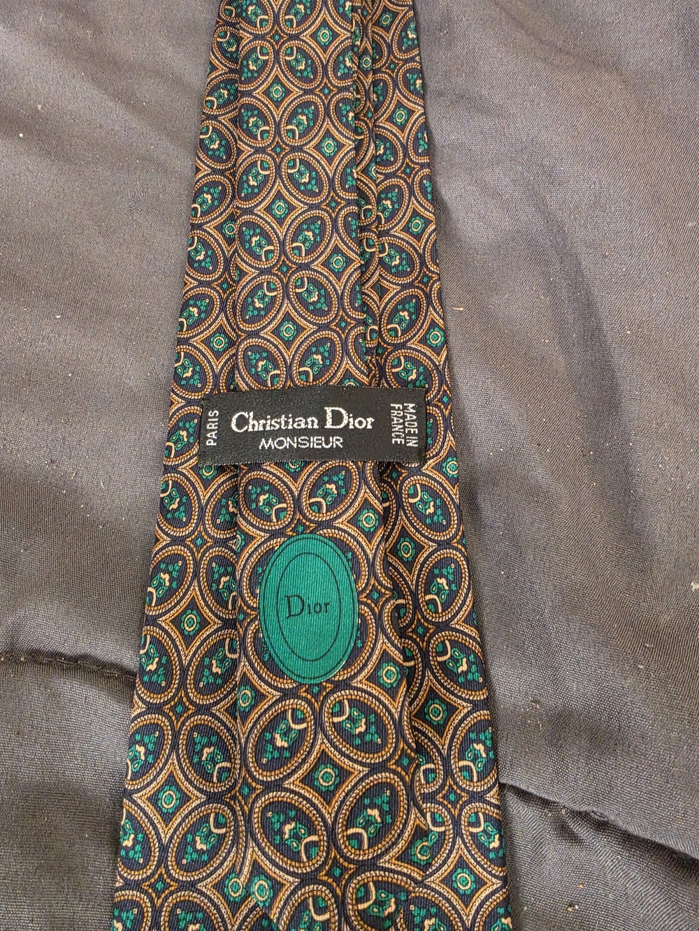AUTHENTIC Dior Silk Tie in Green and Gold Geometric Pattern - Picture 6 of 6